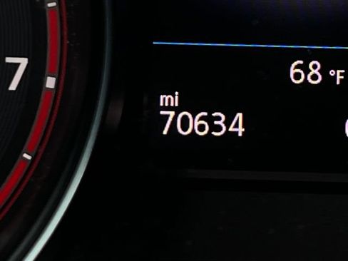 Used 2021 Volkswagen Atlas Cross Sport SE image 24