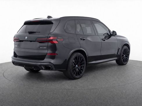 Used 2024 BMW X5 xDrive40i w/ M Sport Package AWD/4WD image 3