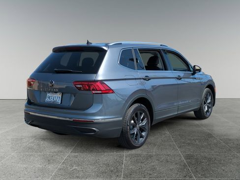 Used 2024 Volkswagen Tiguan SE image 5