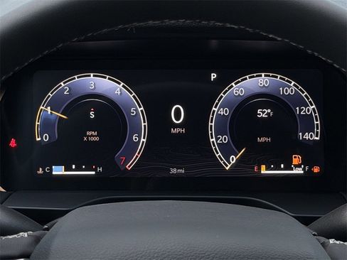 New 2025 Jeep Grand Cherokee Altitude image 13