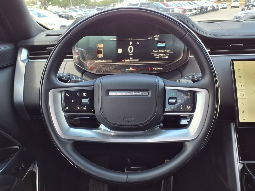 Used 2025 Land Rover Range Rover Long Wheelbase SE AWD/4WD image 35