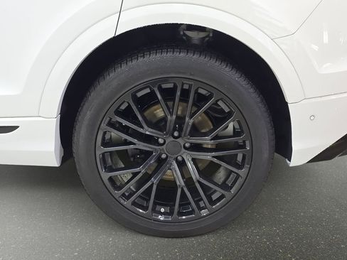 New 2026 Audi SQ8 Prestige image 33