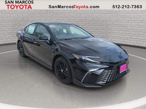 New 2026 Toyota Camry SE image 3