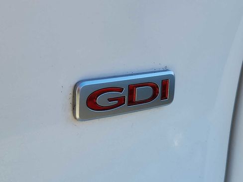 Used 2019 Kia Sorento LX w/ LX Convenience Package image 29