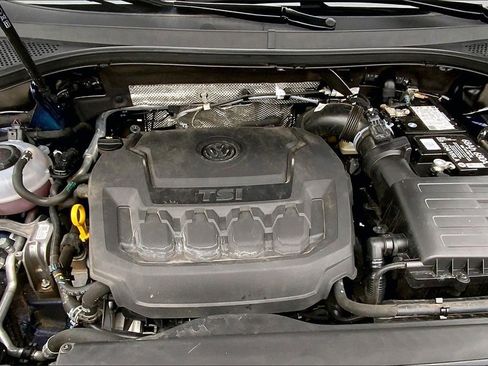 Used 2024 Volkswagen Tiguan Wolfsburg Edition image 10