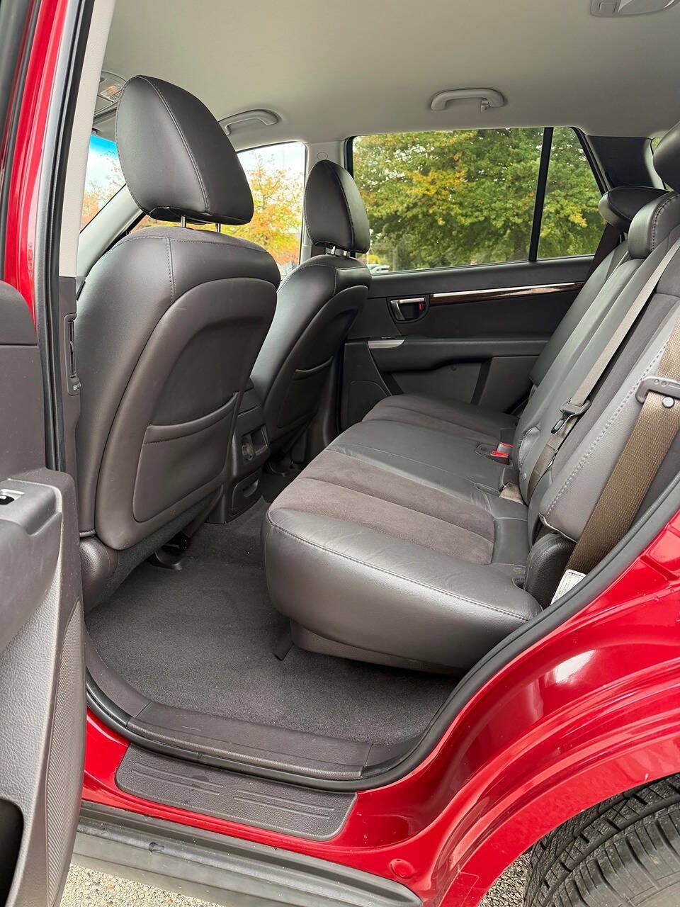 Used 2010 Hyundai Santa Fe SE FWD image 20