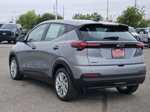 New 2027 Chevrolet Bolt LT w/ Comfort Package FWD image 4