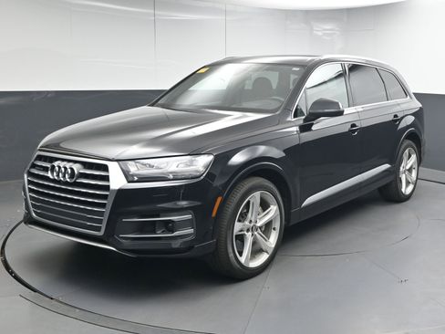 Used 2019 Audi Q7 3.0T Prestige image 4