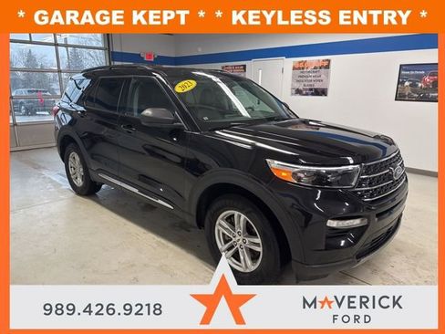 Used 2023 Ford Explorer XLT w/ Equipment Group 202A AWD/4WD image 4