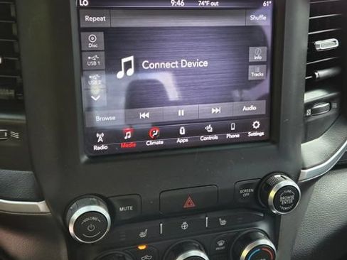Used 2019 RAM 1500 Big Horn AWD/4WD image 16