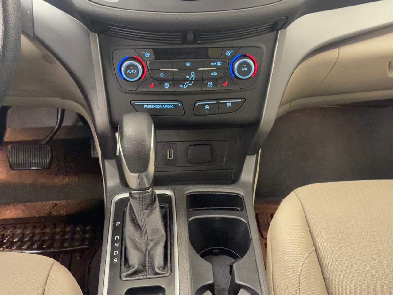 Used 2018 Ford Escape SE FWD image 22