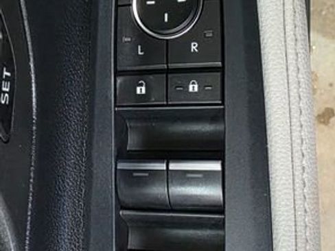 Used 2024 Toyota Grand Highlander Limited image 13