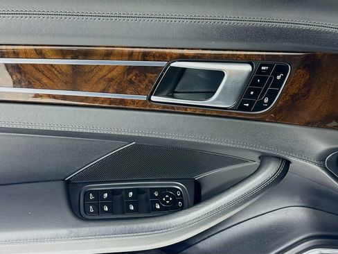 Certified 2017 Porsche Panamera Turbo AWD/4WD image 11