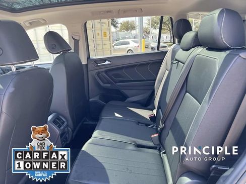Certified 2023 Volkswagen Tiguan SE w/ Panoramic Sunroof Package image 28