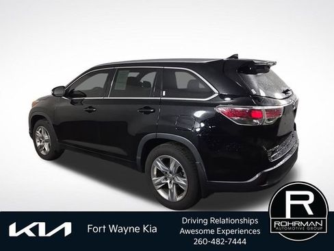 Used 2014 Toyota Highlander Limited Platinum AWD/4WD image 10