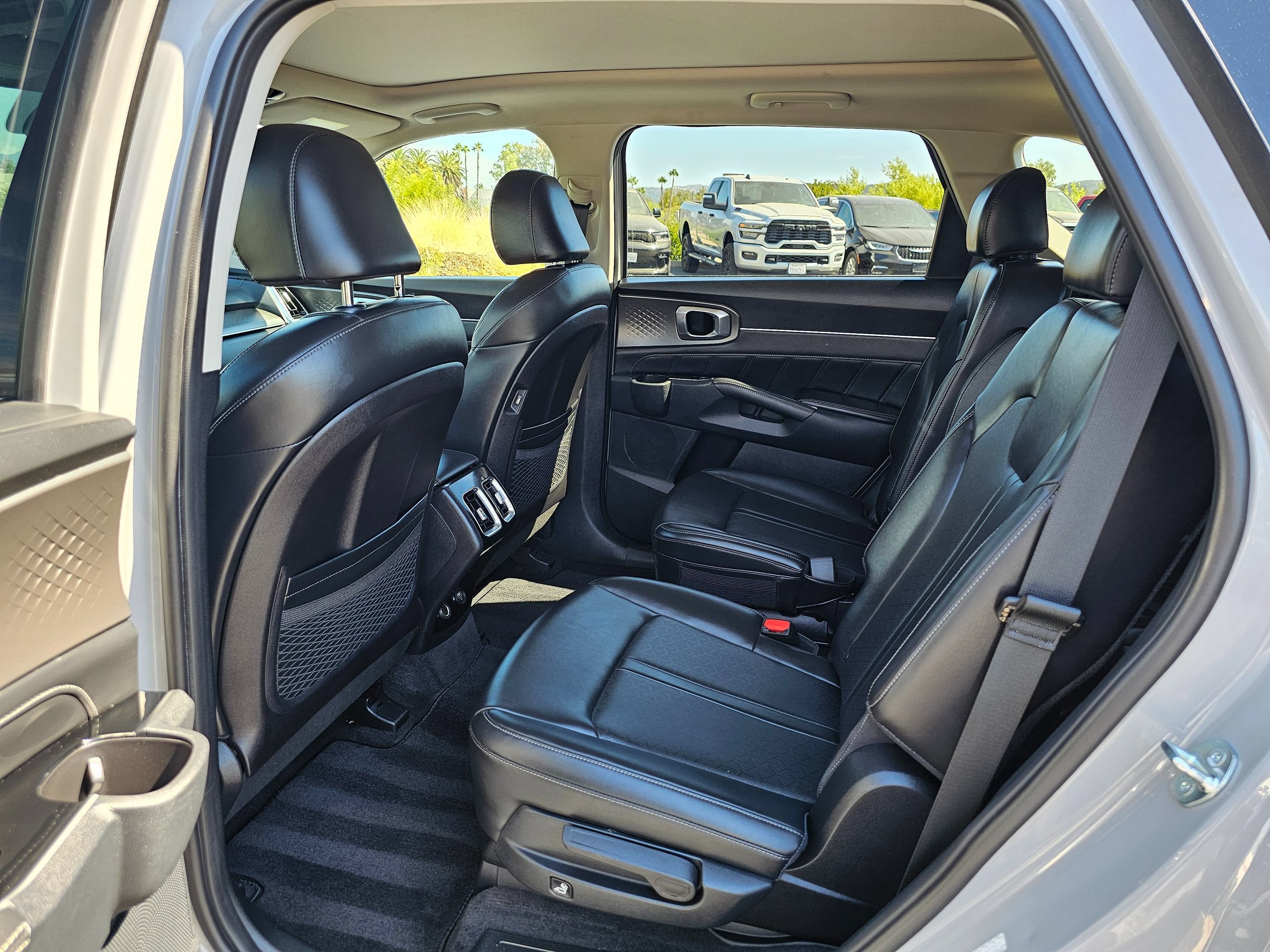 Used 2023 Kia Sorento SX FWD image 20