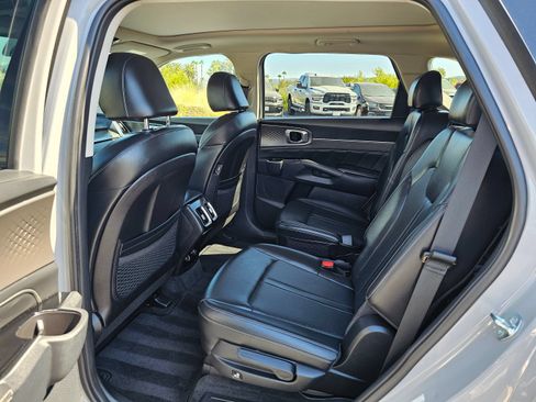 Used 2023 Kia Sorento SX FWD image 20
