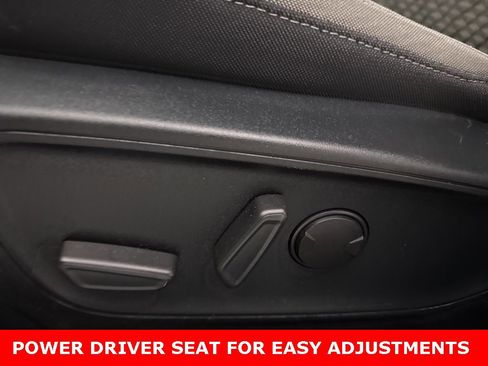 Used 2020 Ford Escape SE image 6