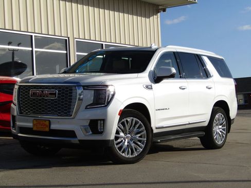 Used 2023 GMC Yukon Denali image 12