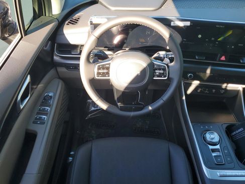 New 2026 Kia Carnival LXS image 9