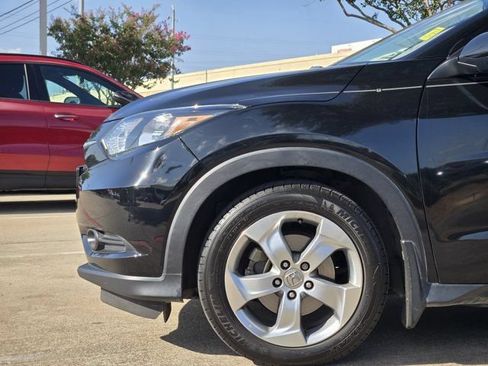 Used 2016 Honda HR-V EX-L image 10
