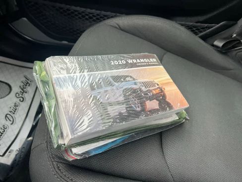 Used 2020 Jeep Wrangler Unlimited Sport S image 43