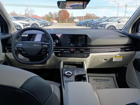 New 2026 Kia Sportage EX w/ EX Panoramic Sunroof Package image 10