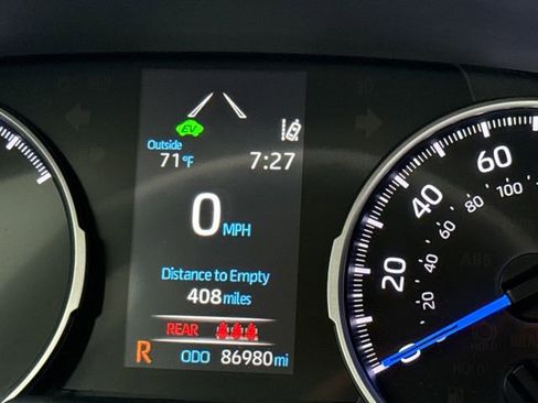 Used 2020 Toyota RAV4 XLE w/ Convenience Package AWD/4WD image 30