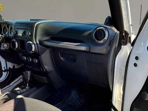 Used 2013 Jeep Wrangler Unlimited Sport AWD/4WD image 22