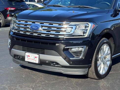 Used 2019 Ford Expedition Limited w/ Equipment Group 302A AWD/4WD image 42