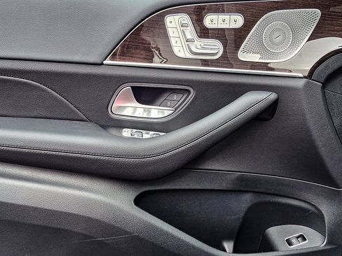 New 2026 Mercedes-Benz GLE 450 4MATIC image 7
