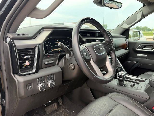Used 2025 GMC Sierra 1500 Denali AWD/4WD image 13
