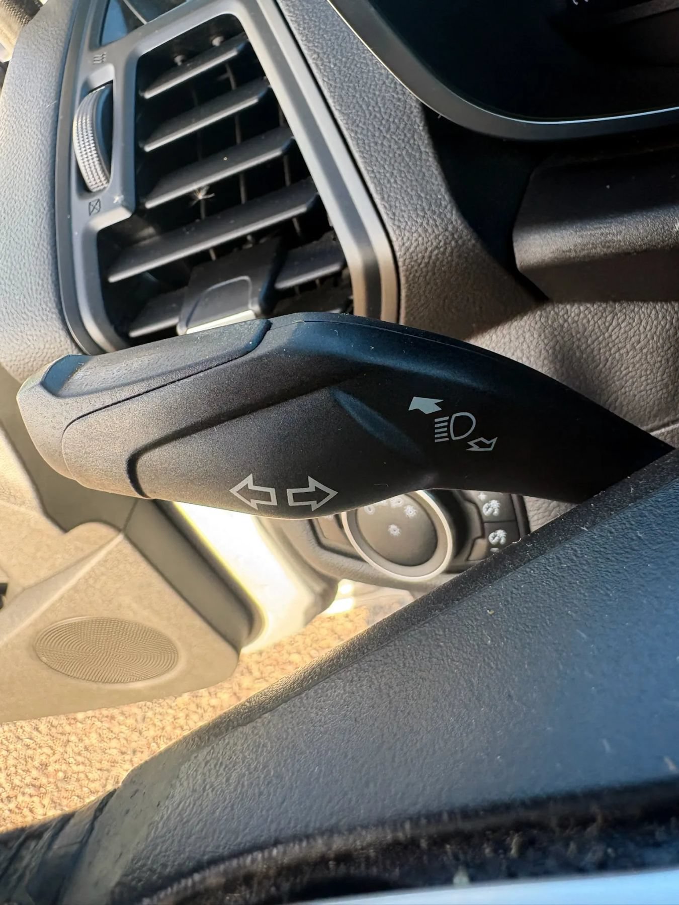 Used 2016 Ford C-MAX SEL w/ Equipment Group 302A FWD image 19