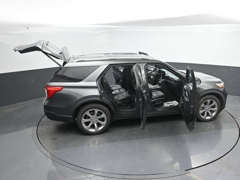 Used 2020 Ford Explorer Platinum w/ Premium Technology Package AWD/4WD image 50
