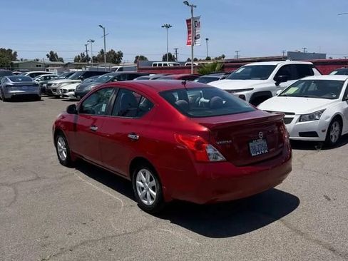 Used 2014 Nissan Versa SV w/ Convenience Package FWD image 5