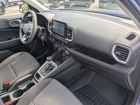 Used 2021 Hyundai Venue SE FWD image 35