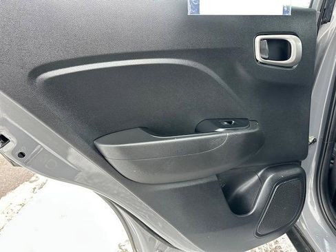 Used 2022 Hyundai Venue SEL w/ Cargo Package image 23