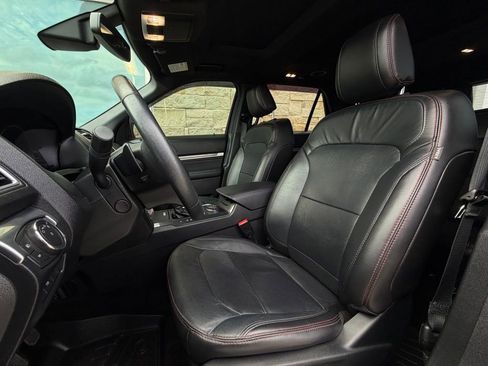 Used 2018 Ford Explorer Sport w/ Equipment Group 401A image 6