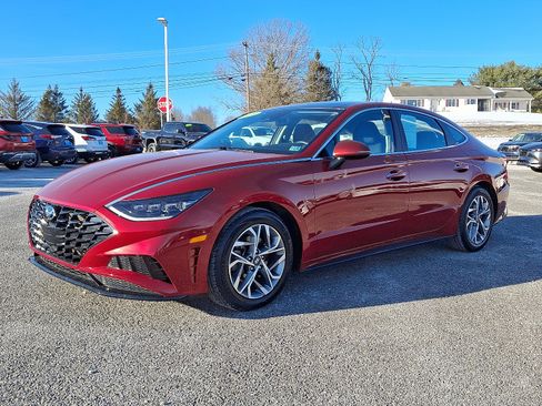 Used 2023 Hyundai Sonata SEL w/ Convenience Package image 3