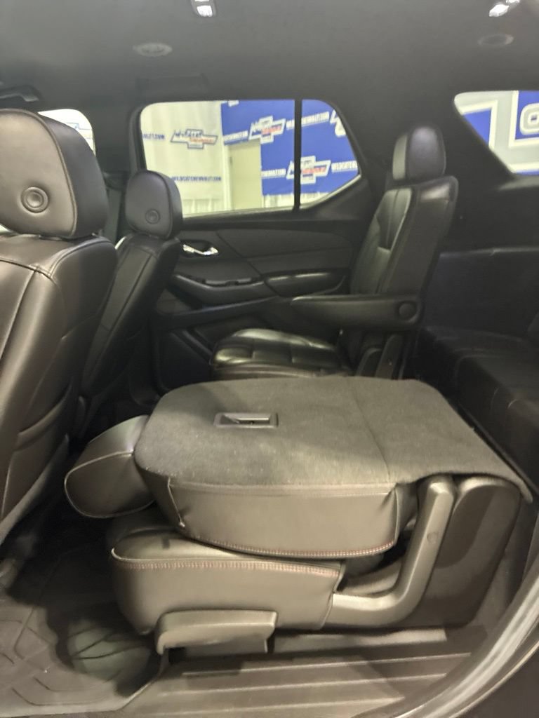 Used 2022 Chevrolet Traverse RS w/ LPO, Floor Liner Package FWD image 38