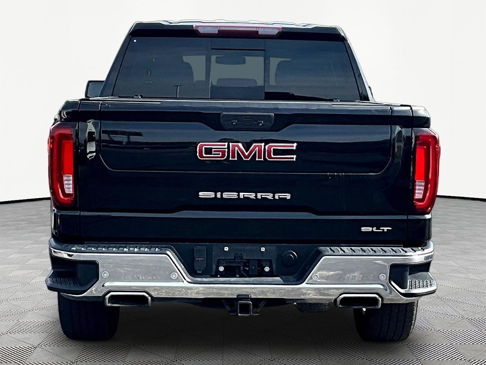 Used 2019 GMC Sierra 1500 SLT w/ SLT Premium Plus Package AWD/4WD image 5