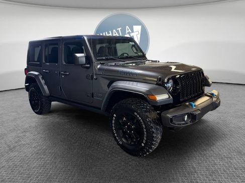 Used 2023 Jeep Wrangler Unlimited w/ Cold Weather Group AWD/4WD image 1
