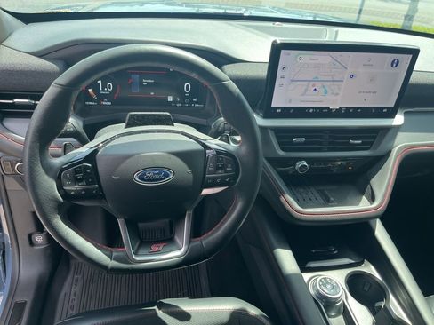 Used 2025 Ford Explorer ST image 20