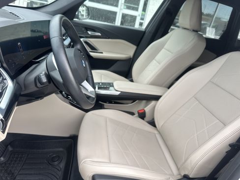 Used 2025 BMW X1 xDrive28i w/ Convenience Package AWD/4WD image 10