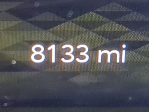 Used 2025 Jeep Wrangler Unlimited Sahara w/ Safety Group image 28