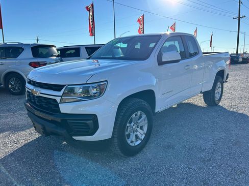 Used 2022 Chevrolet Colorado LT w/ Fleet Safety Package image 18