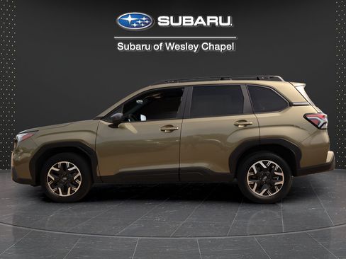 Used 2025 Subaru Forester Premium w/ Convenience Package #1 AWD/4WD image 5