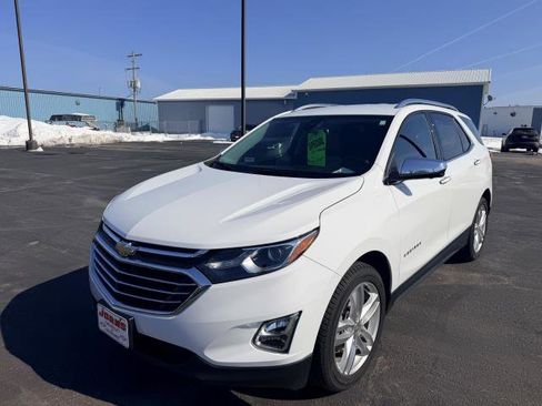 Used 2019 Chevrolet Equinox Premier image 2