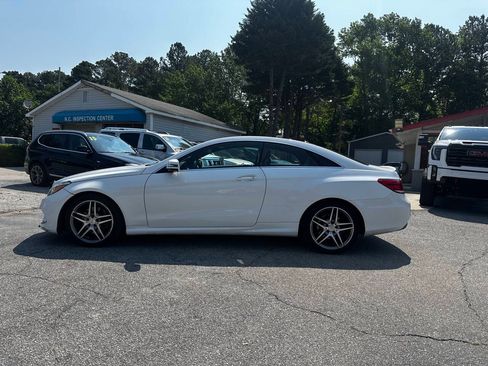Used 2016 Mercedes-Benz E 400 4MATIC Coupe image 4