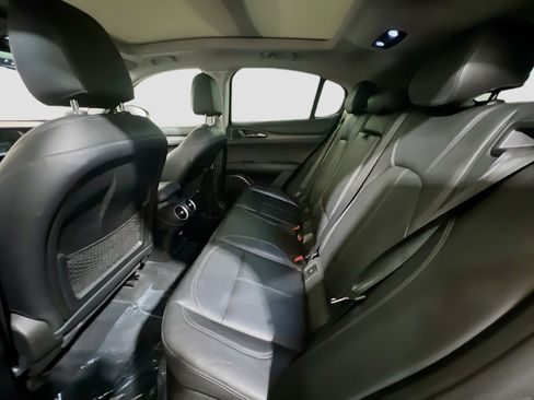 Used 2018 Alfa Romeo Stelvio Ti image 17